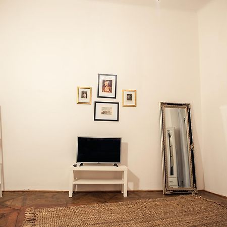 פראג Apartment Astronomical Clock מראה חיצוני תמונה