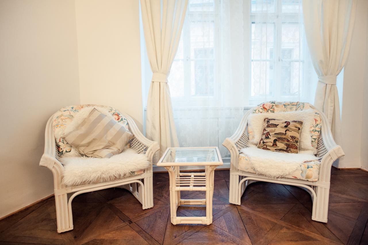 פראג Apartment Astronomical Clock מראה חיצוני תמונה